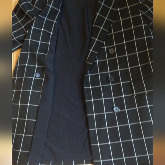 Black and white veston - Picture 4 of 6